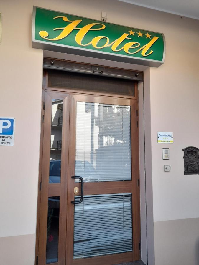 Hotel Edelweiss Laino Borgo 외부 사진